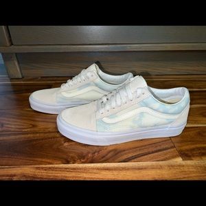 Vans Old Skool (Bleach Wash) Ballad Blue - mens 8.0 / womens 9.5 NWB